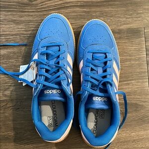 Adidas womensCloudfoam Blue Sneakers with Pink Stripes